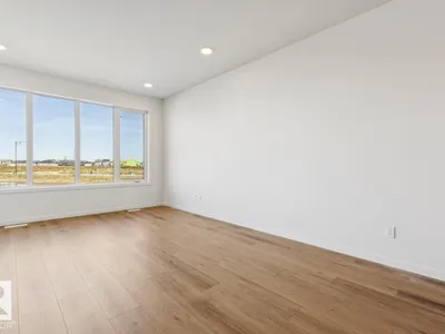 22522 83A AV NW photo 15