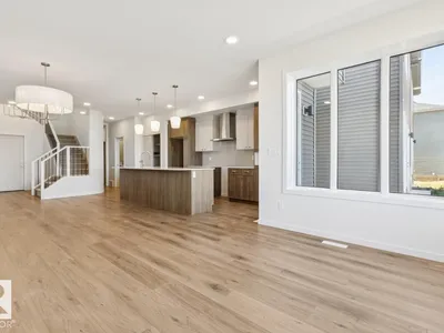 22522 83A AV NW photo 13