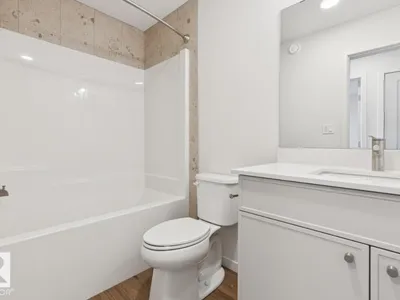 22522 83A AV NW photo 36