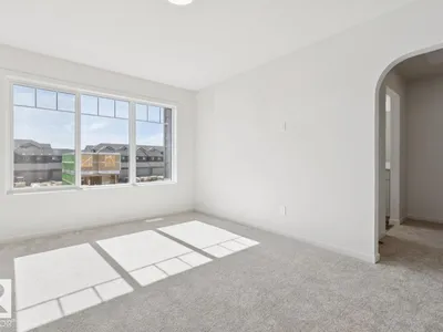 22522 83A AV NW photo 21