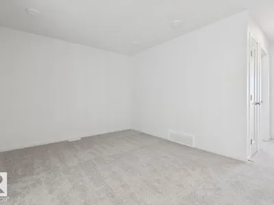 22522 83A AV NW photo 28
