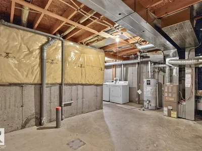 #10 2816 34 AV NW NW photo 36