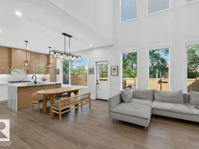 6005 107 ST NW photo 10