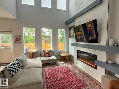 6005 107 ST NW photo 5