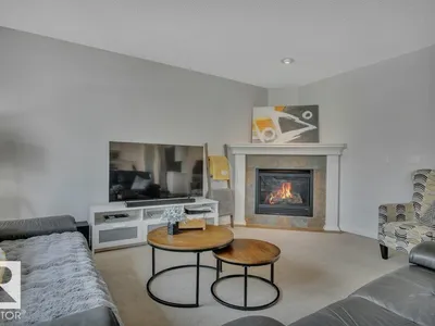 313 SOUTHWICK BV photo 12