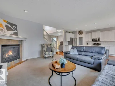 313 SOUTHWICK BV photo 13