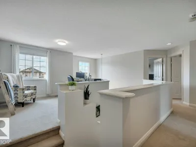 313 SOUTHWICK BV photo 29