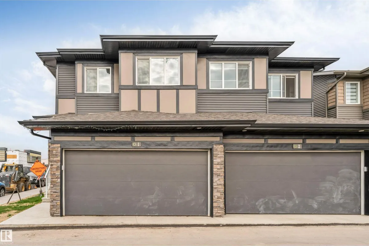 #1 2710 66 ST SW exterior