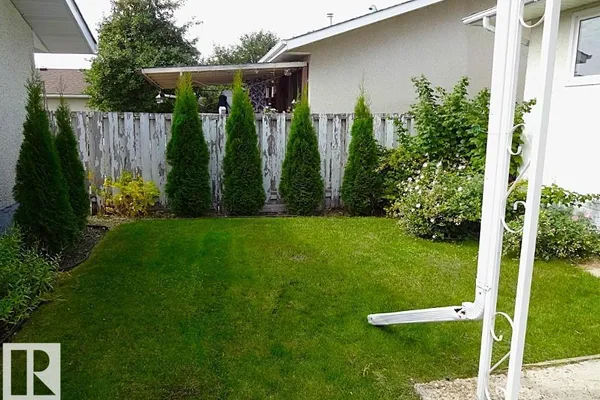 6 BEVERLY AV photo 3