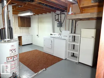 6 BEVERLY AV photo 13