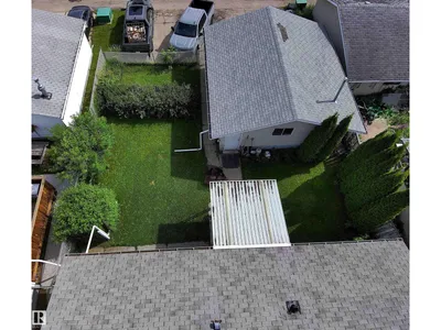 6 BEVERLY AV photo 23