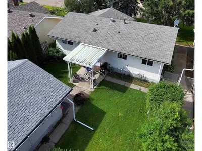 6 BEVERLY AV photo 21