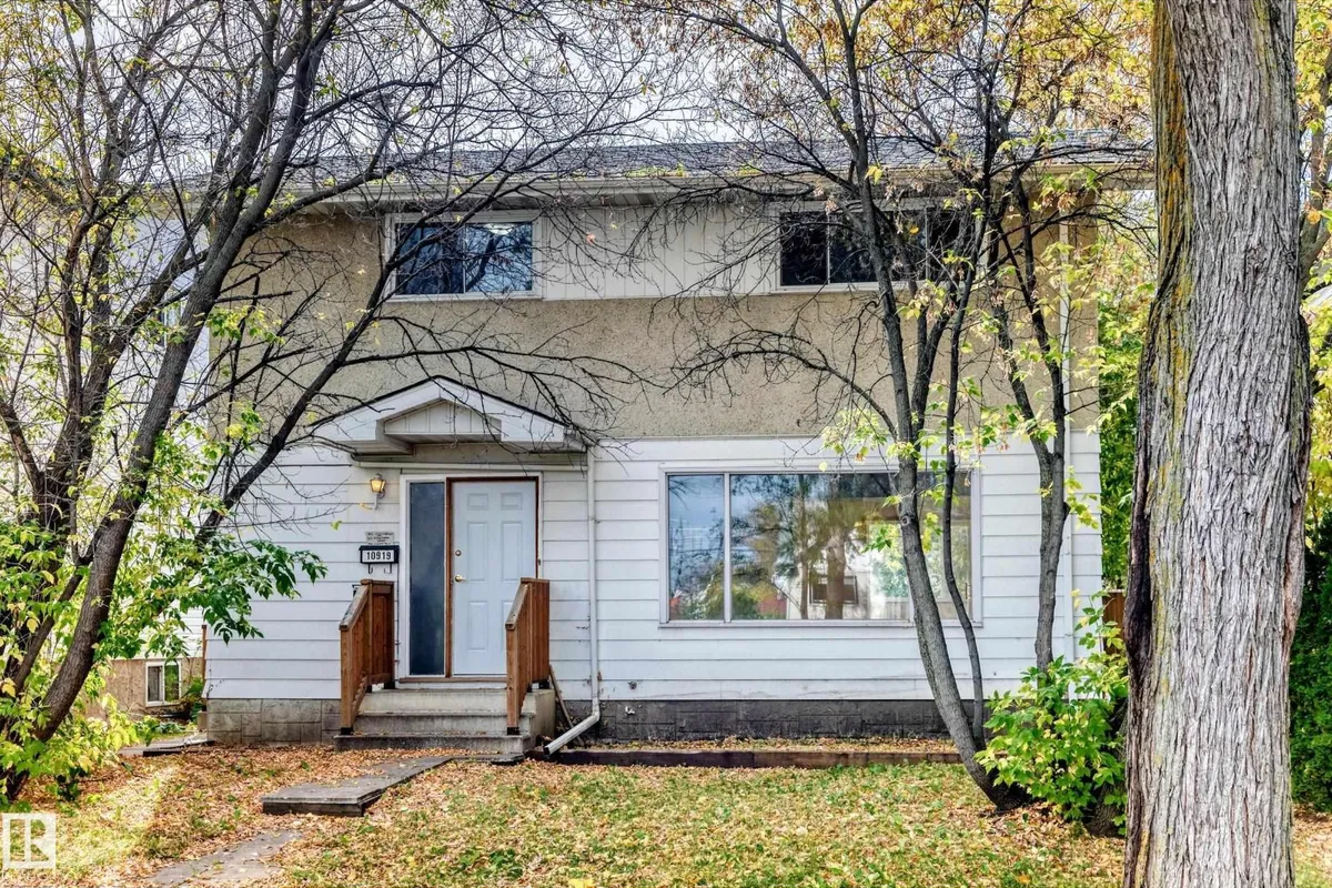 10919 69 AV NW exterior