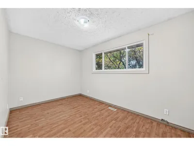 10919 69 AV NW photo 38