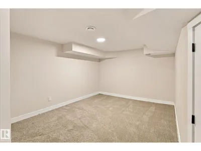 #37 1415 62 ST NW photo 28