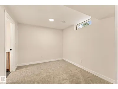 #37 1415 62 ST NW photo 30