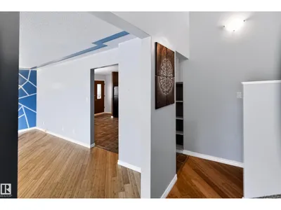 5303 119 AV NW photo 7