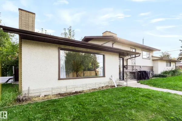 5303 119 AV NW photo 2