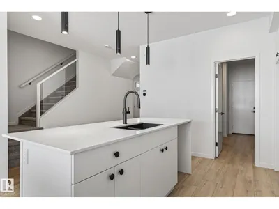 8108 230 Street NW photo 13