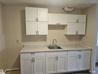 11822 39 ST NW photo 16