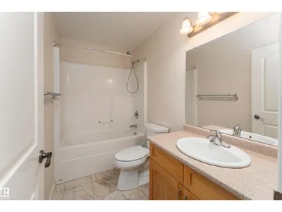 812 BARNES LINK SW photo 24