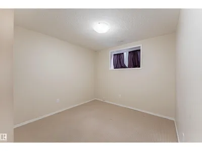 812 BARNES LINK SW photo 29