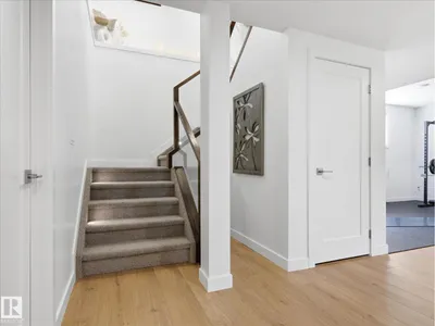 1558 HOWES PL SW photo 45