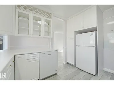 10218 167A AV NW photo 17