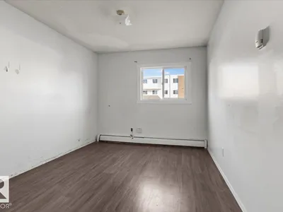 #108A 14520 52 ST NW photo 16