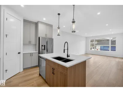99 NEWBURY CI photo 8