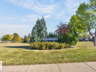 10860 11 AV NW photo 44
