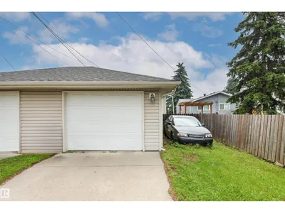 10632 155 ST NW photo 4