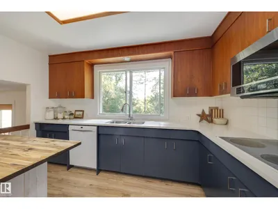 77 BEACON CR photo 11