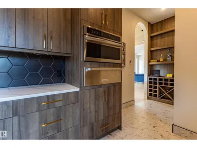 4142 122 ST NW photo 31