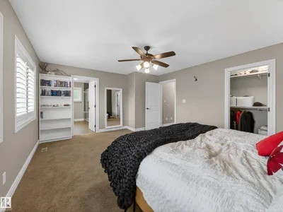 5608 SOLEIL BV photo 43