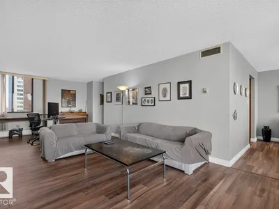 #703 9921 104 ST NW photo 17