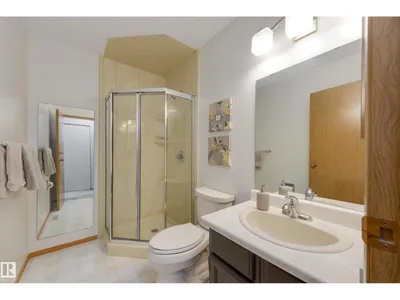 4904 11 AV NW photo 13