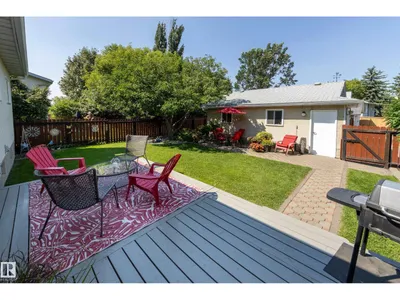 4904 11 AV NW photo 34