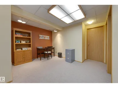 4904 11 AV NW photo 27