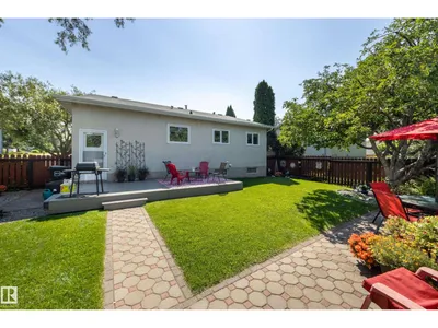 4904 11 AV NW photo 40
