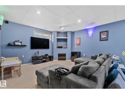 3711 161 AV NW photo 17