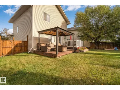 3711 161 AV NW photo 32