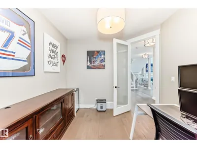 9034 24 AV SW SW photo 22