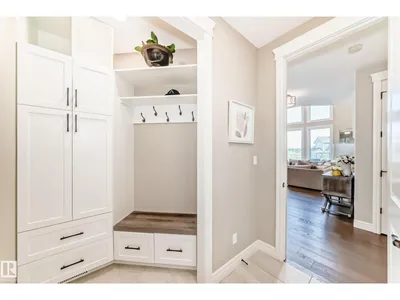 9034 24 AV SW SW photo 25