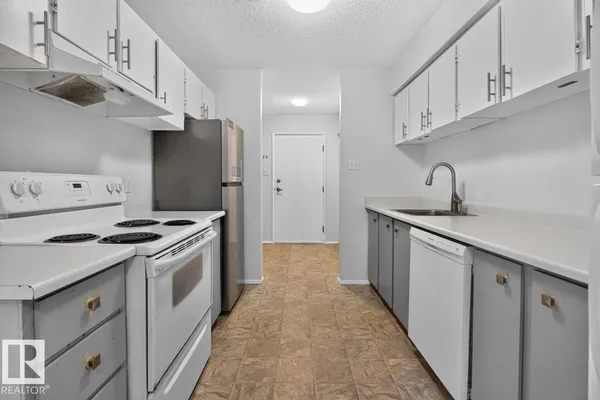 237 WOODVALE RD NW photo 2