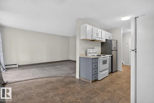 237 WOODVALE RD NW photo 3