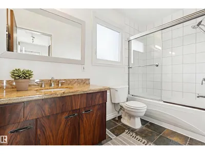 11519 42 AV NW photo 18