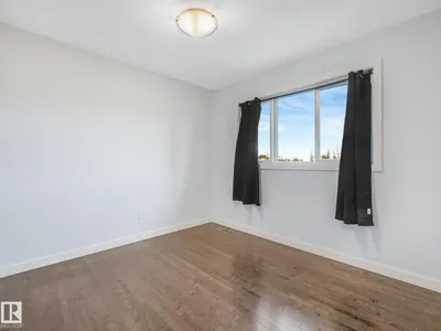 458 MACEWAN RD SW photo 51