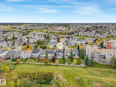 458 MACEWAN RD SW photo 7