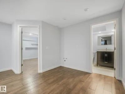 458 MACEWAN RD SW photo 65